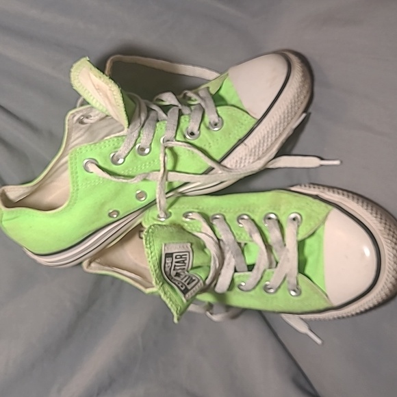 Converse - Picture 2 of 4